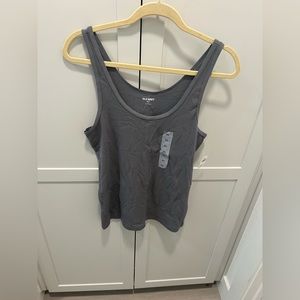 T-shirt grey and white size xl